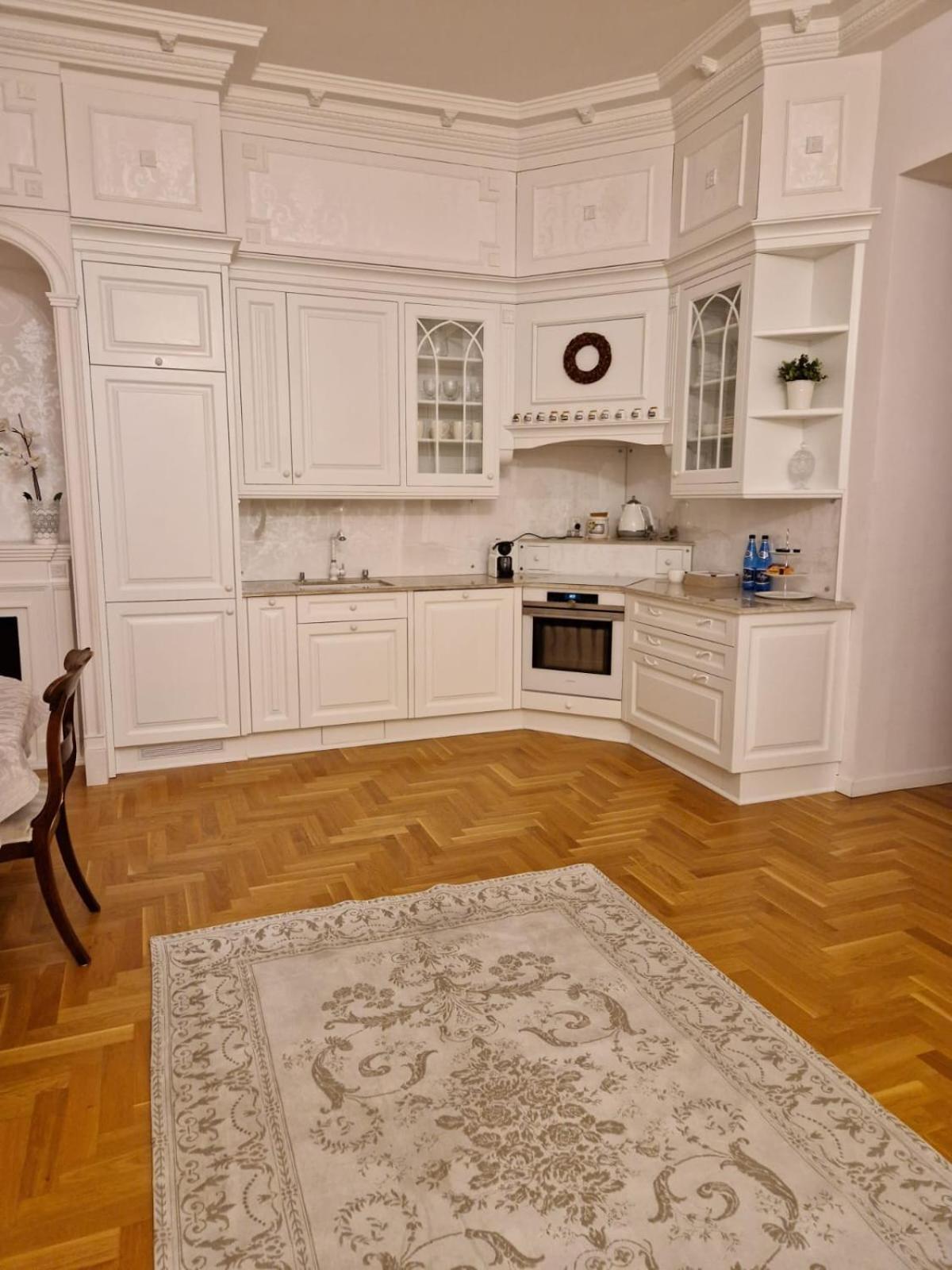 Luxury Living Kopernik Apartman Varsó Kültér fotó